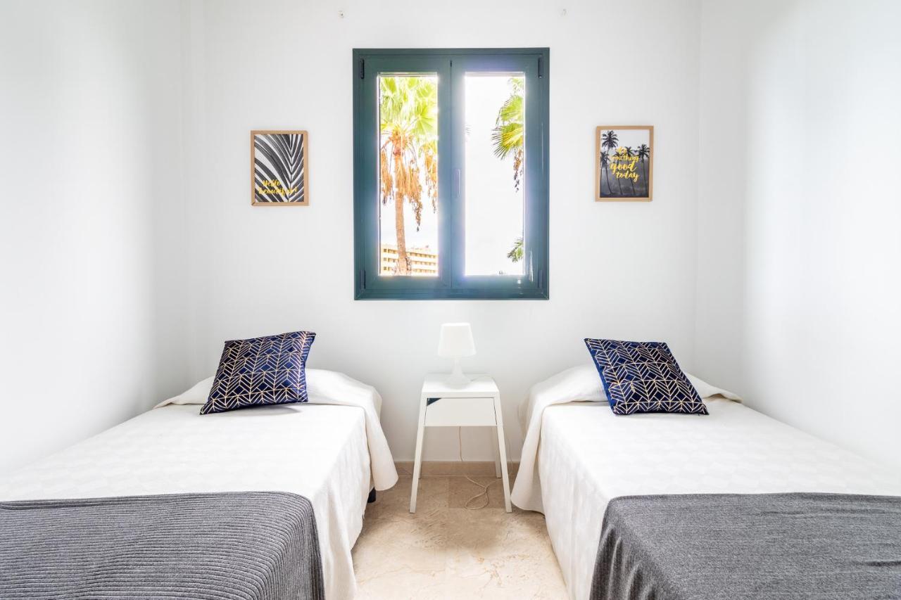 San Bartolomé Flatguest San Fernando + 4Bdr + Terrace + Parkingヴィラ エクステリア 写真